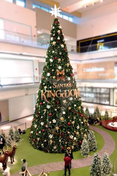 instalación de árbol de navidad centros comerciales Bogotá - Medellín